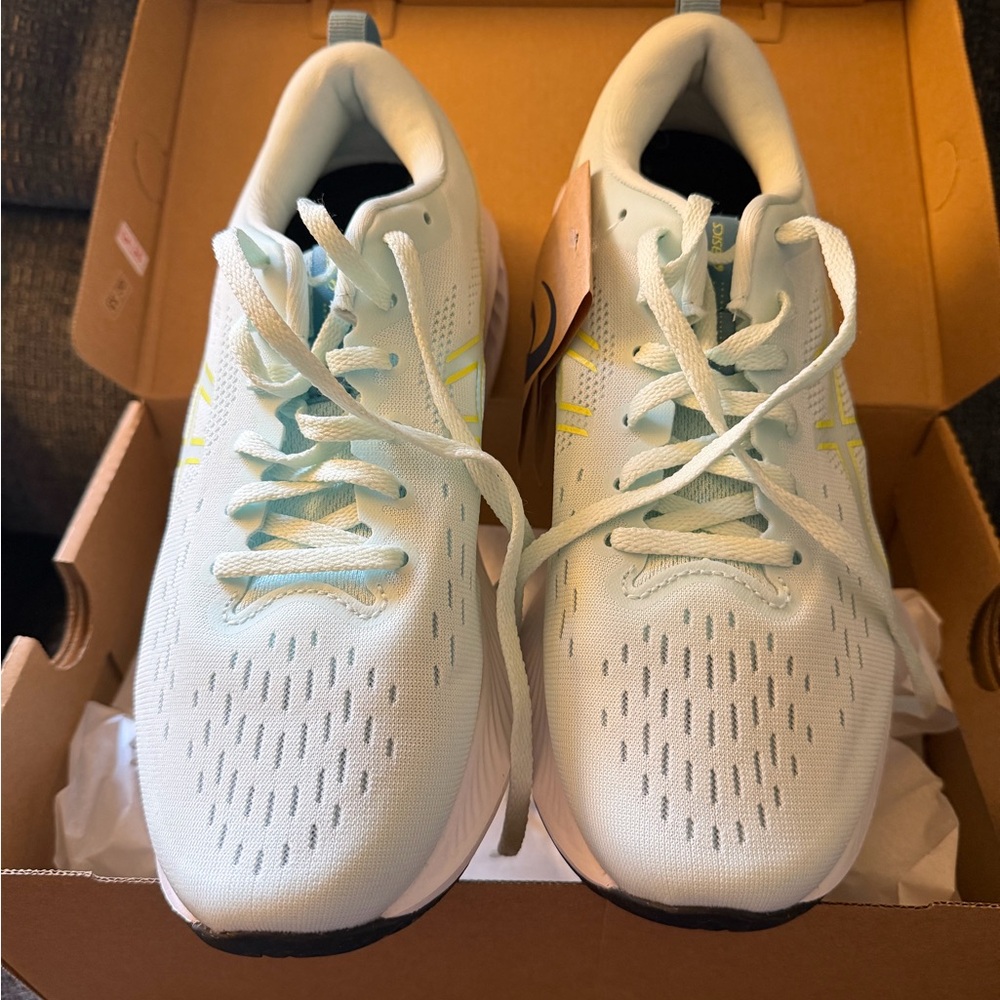 Asics Gel-Excite 10 in Soothing Sea and Glow Yellow